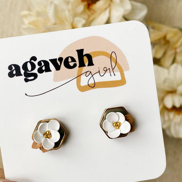Magnolia Studs