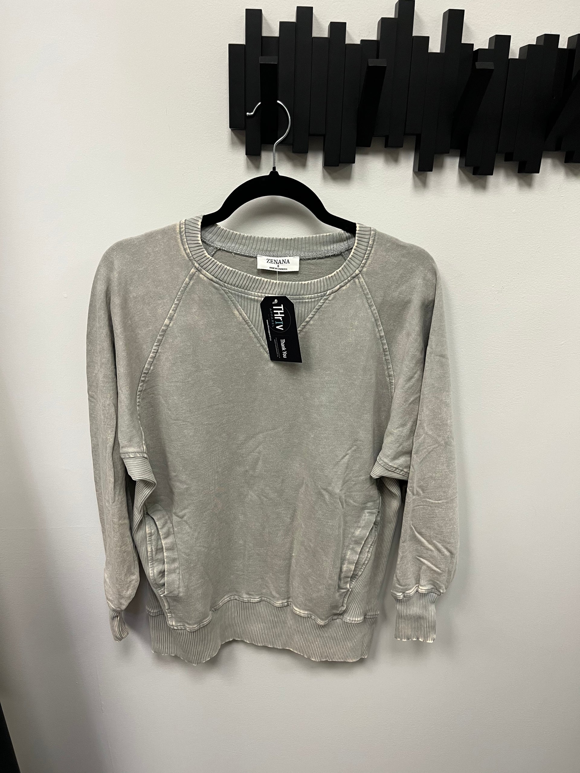 ACID WASHED FRENCH TERRY PULLOVER WITH POCKETS – THrīv Apparel